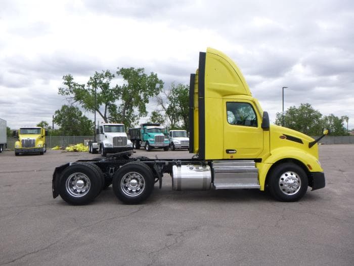 2023 Peterbilt 579 — photo 9