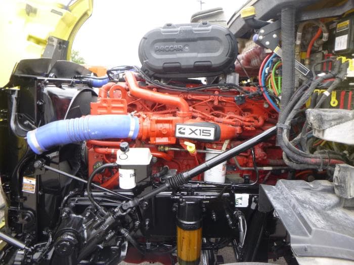 2023 Peterbilt 579 — photo 13