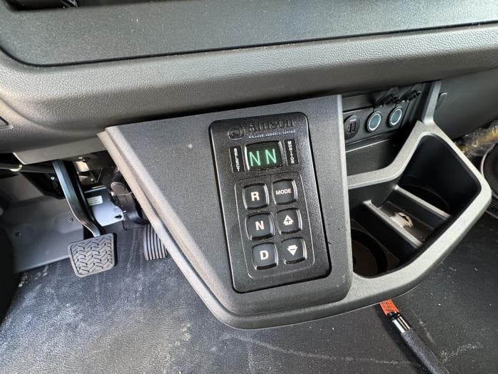 2027 Peterbilt 548 — photo 11