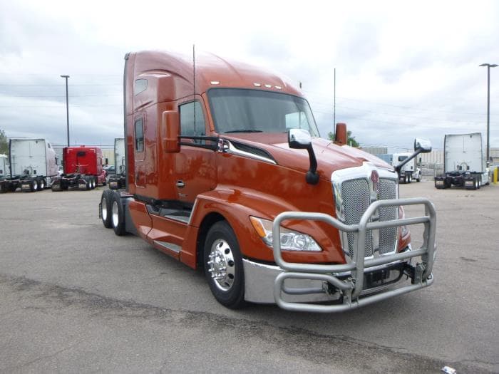 2024 Kenworth T680 — photo 3