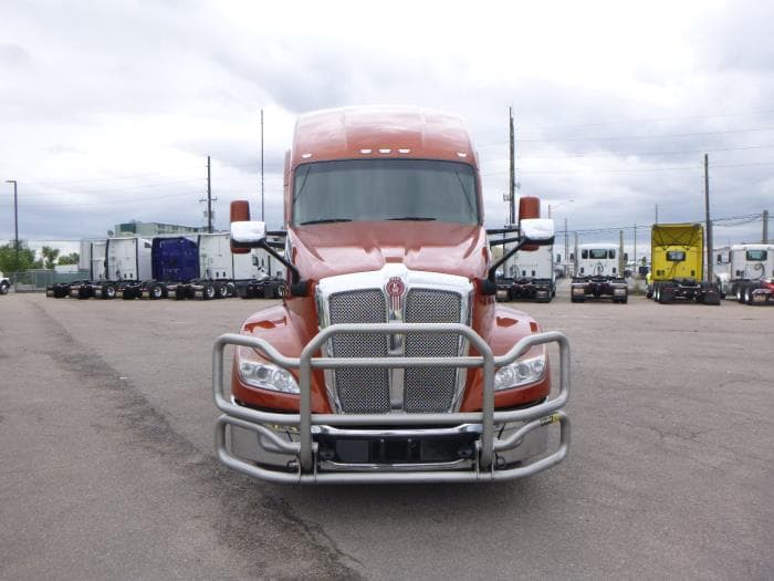 2024 Kenworth T680 — photo 4