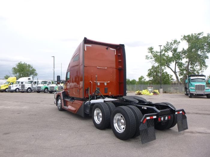 2024 Kenworth T680 — photo 6