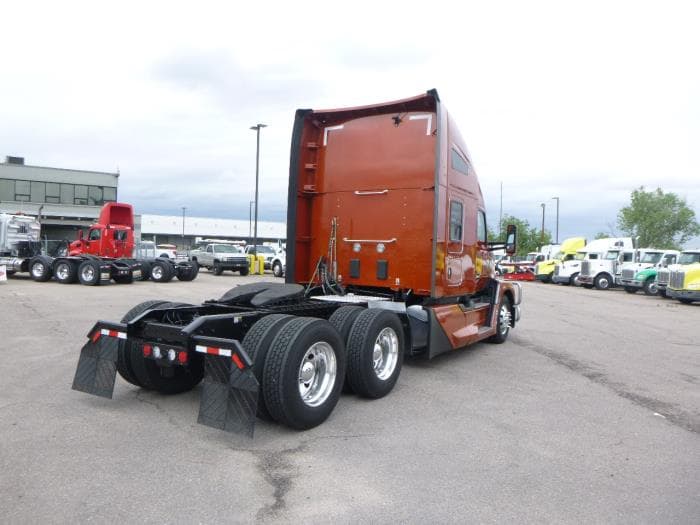 2024 Kenworth T680 — photo 8