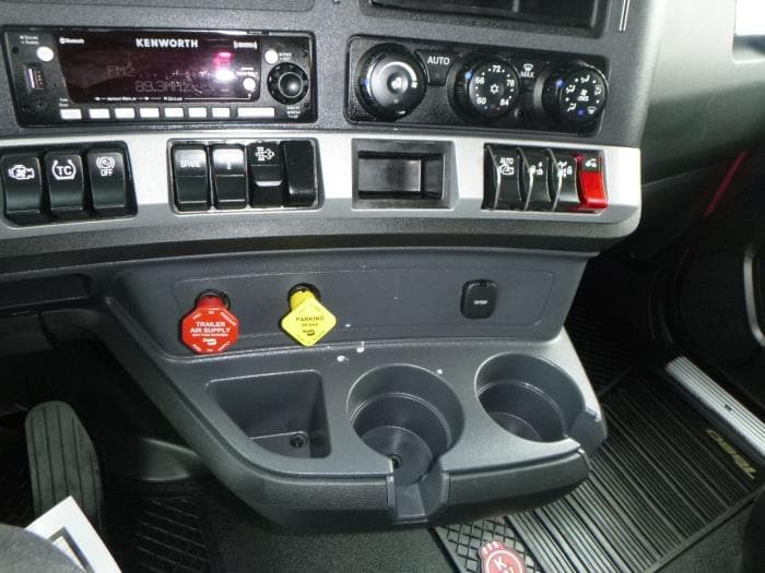 2024 Kenworth T680 — photo 22
