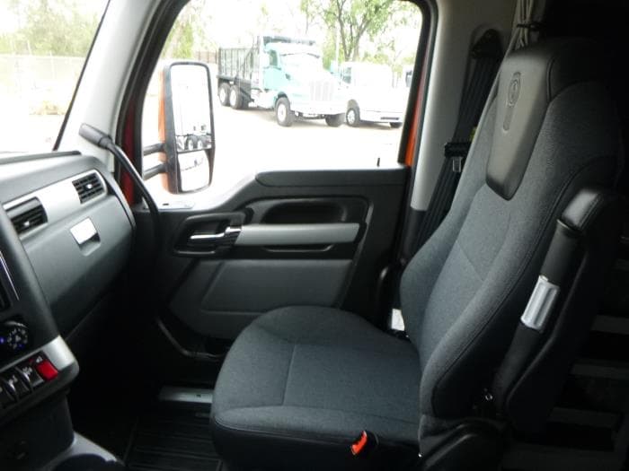 2024 Kenworth T680 — photo 24