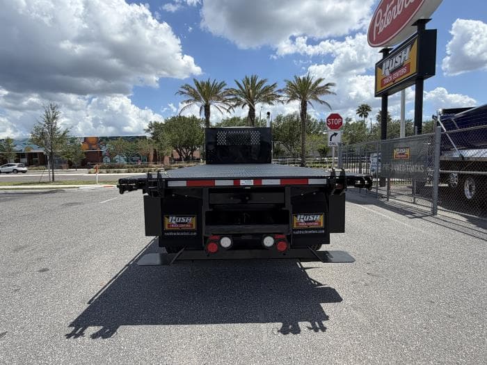2027 Peterbilt 548 — photo 4