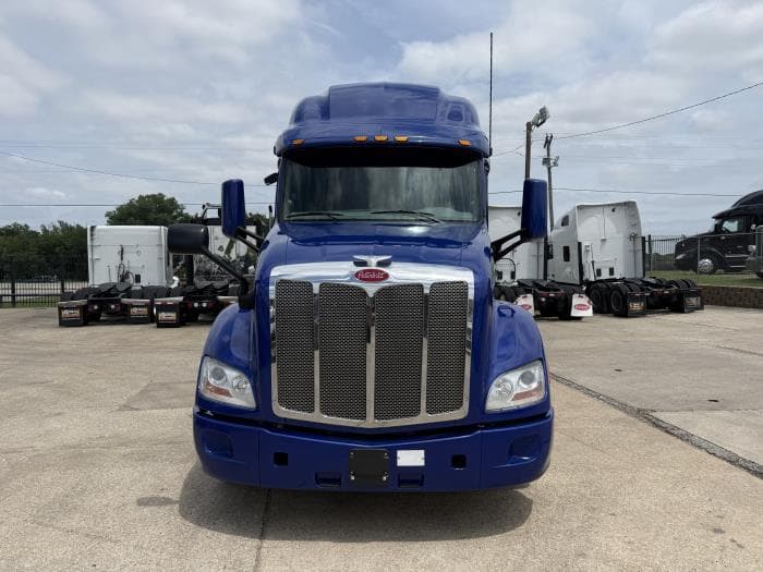 2022 Peterbilt 579 in Memphis, TN — photo 23