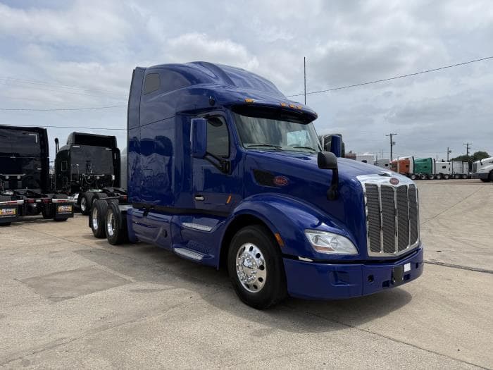 2022 Peterbilt 579 in Memphis, TN — photo 26