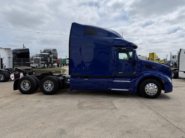 2022 Peterbilt 579 in Memphis, TN — photo 29