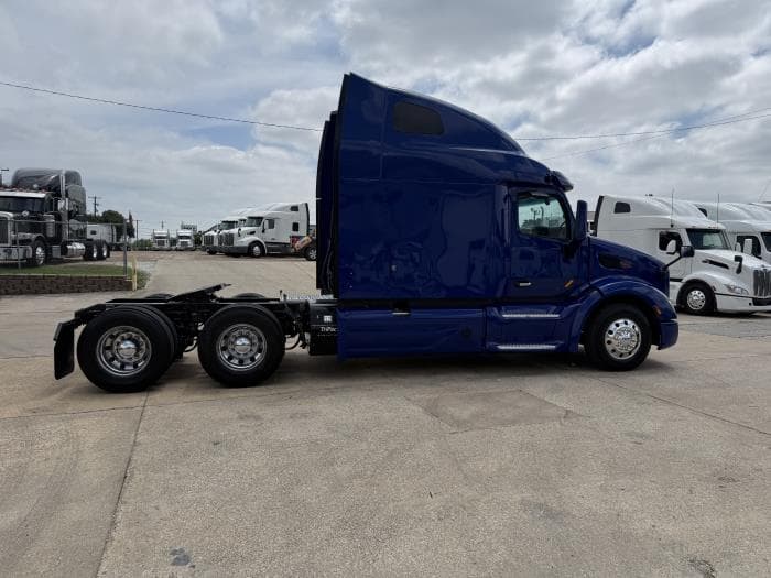 2022 Peterbilt 579 in Memphis, TN — photo 31