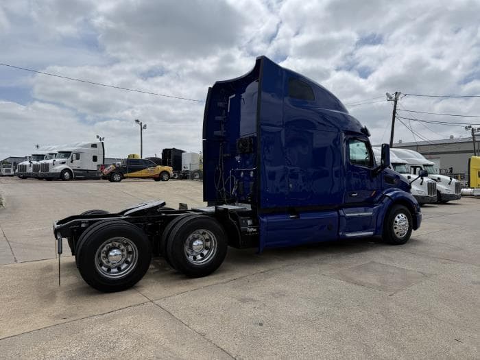 2022 Peterbilt 579 in Memphis, TN — photo 33