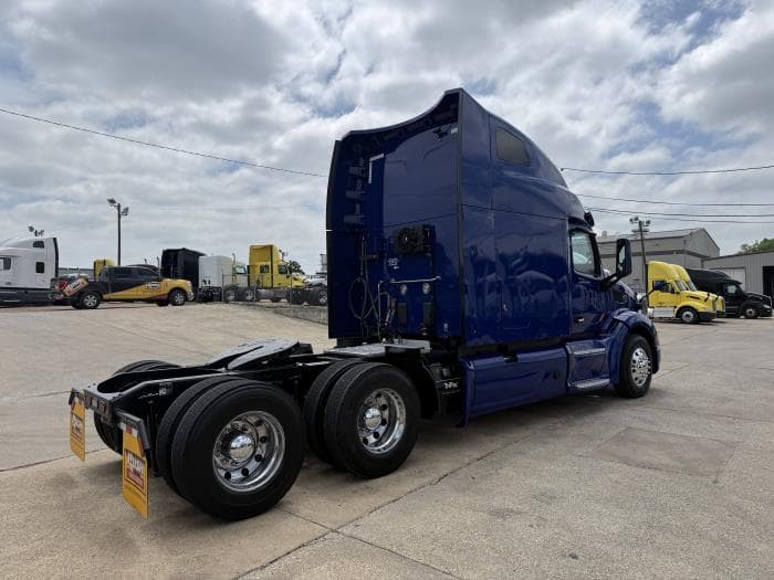 2022 Peterbilt 579 in Memphis, TN — photo 34