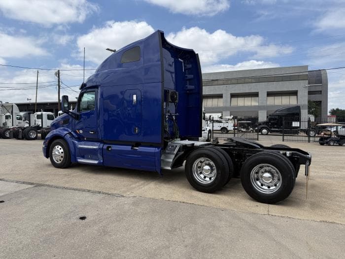 2022 Peterbilt 579 in Memphis, TN — photo 40