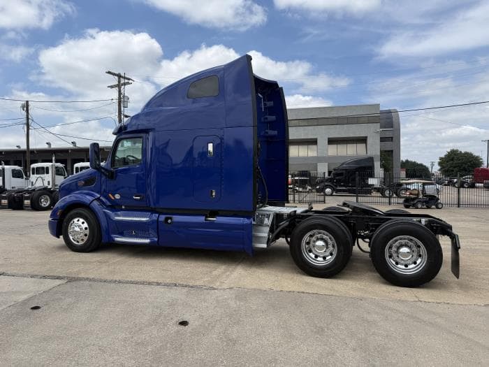 2022 Peterbilt 579 in Memphis, TN — photo 41