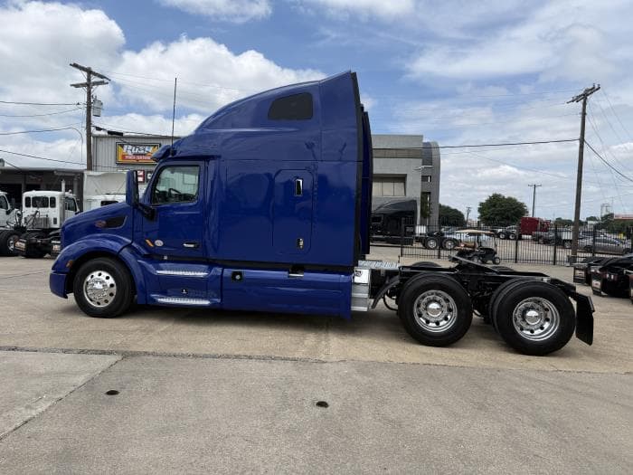 2022 Peterbilt 579 in Memphis, TN — photo 42