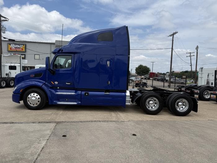 2022 Peterbilt 579 in Memphis, TN — photo 43