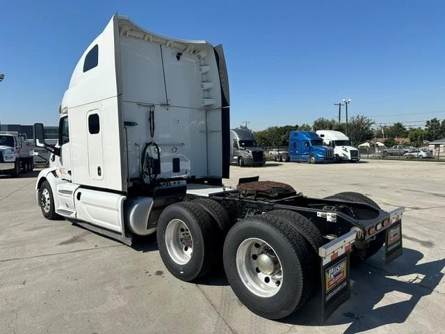2022 Peterbilt 579 — photo 13