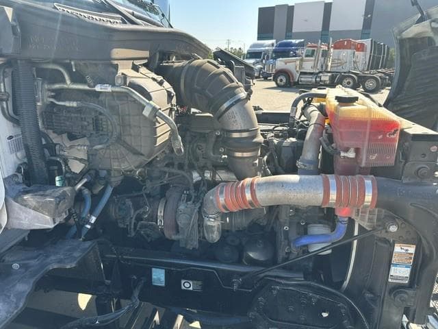 2022 Peterbilt 579 — photo 14