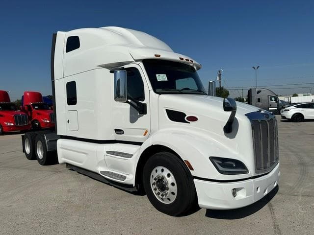 2022 Peterbilt 579 — photo 16