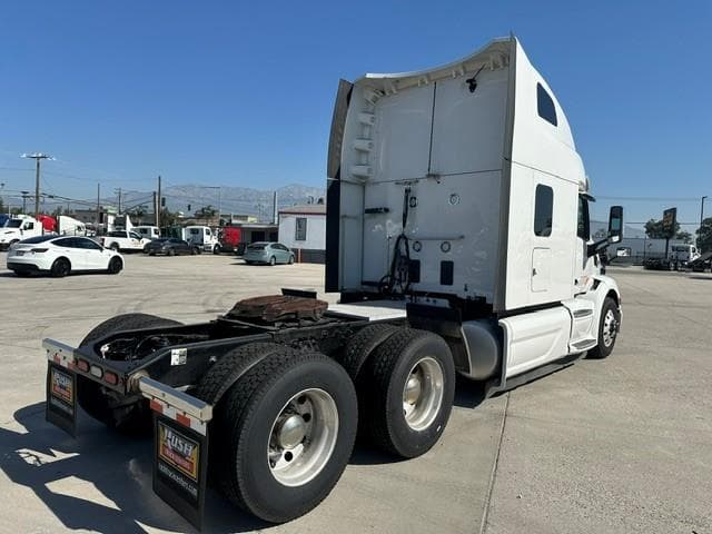2022 Peterbilt 579 — photo 17