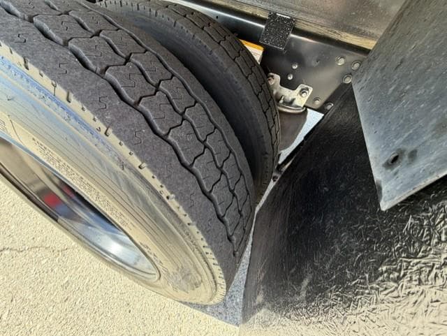 2019 Hino 268 — photo 16