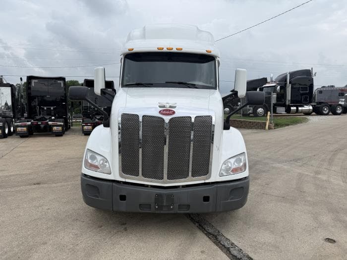 2021 Peterbilt 579 — photo 21