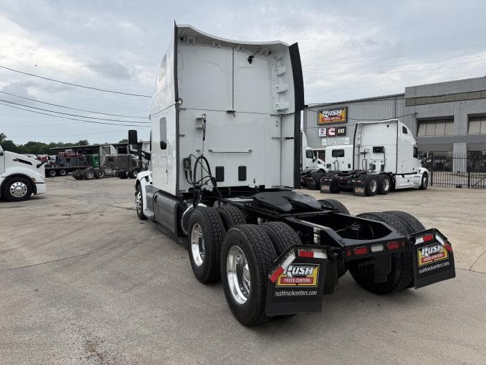 2021 Peterbilt 579 — photo 38