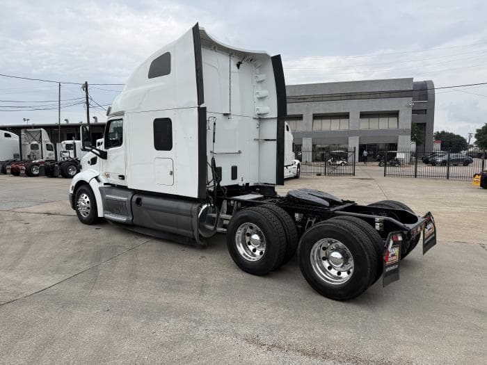 2021 Peterbilt 579 — photo 39