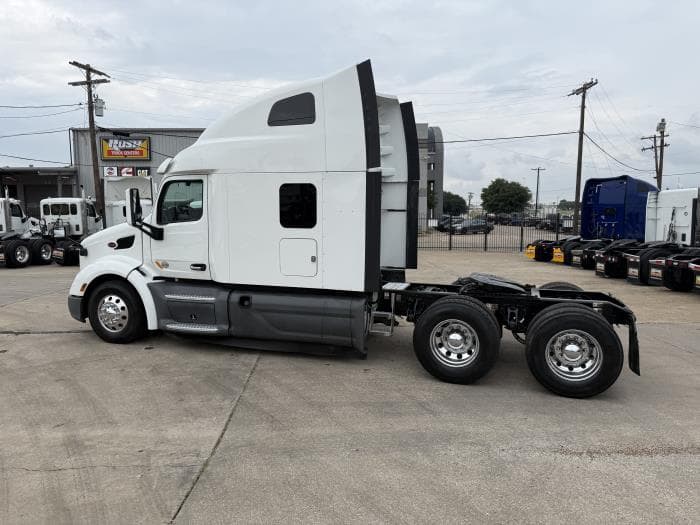 2021 Peterbilt 579 — photo 41