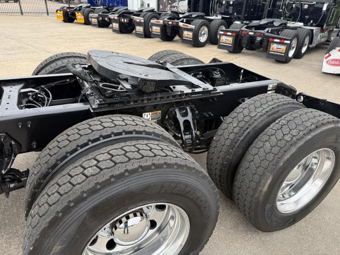 2021 Peterbilt 579 — photo 45
