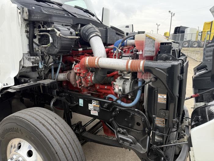 2021 Peterbilt 579 — photo 46