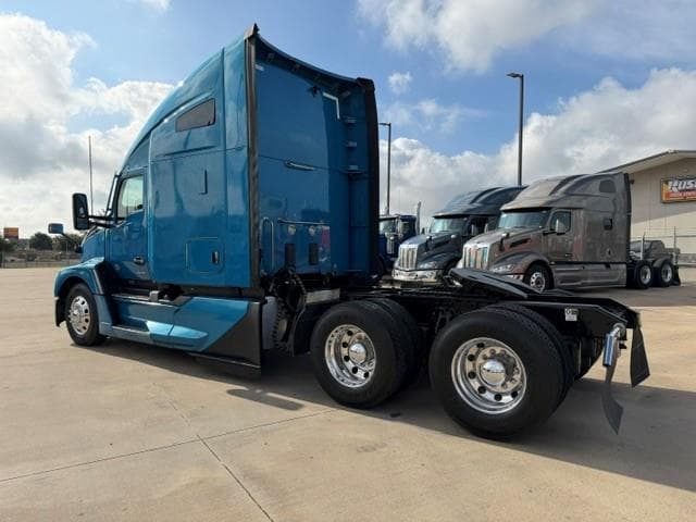 2023 Kenworth T680 — photo 5