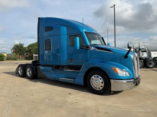 2023 Kenworth T680 — photo 11