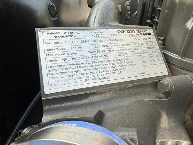 2023 Kenworth T680 — photo 15