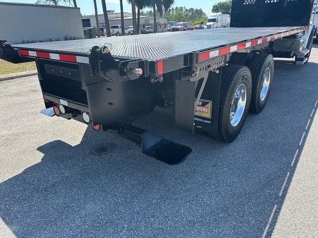 2027 Peterbilt 548 — photo 7