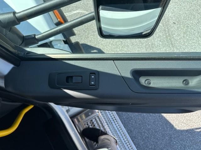 2027 Peterbilt 548 — photo 23