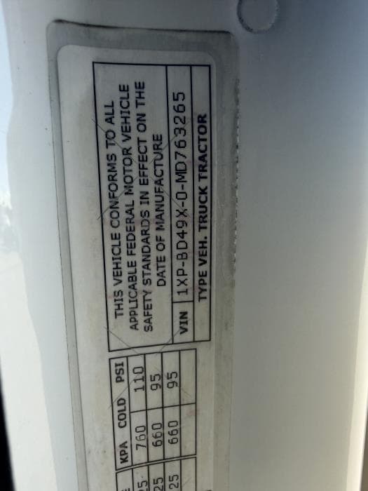 2021 Peterbilt 579 — photo 28