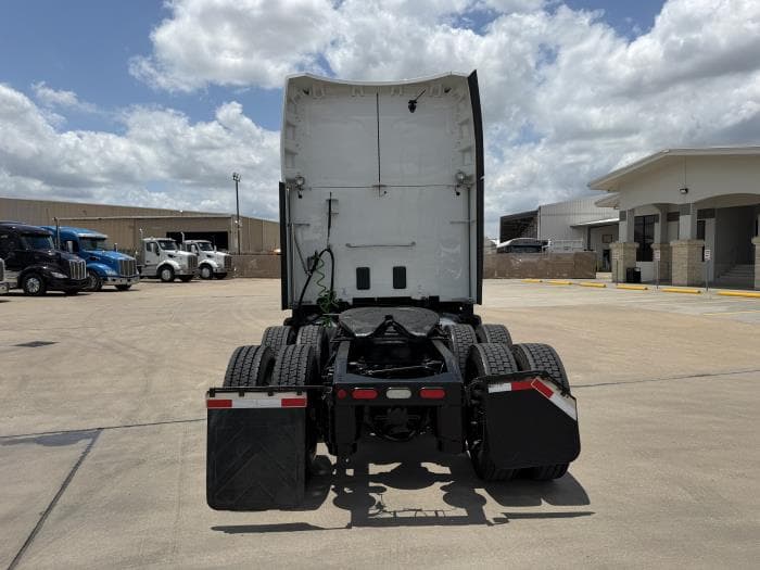 2021 Peterbilt 579 — photo 5