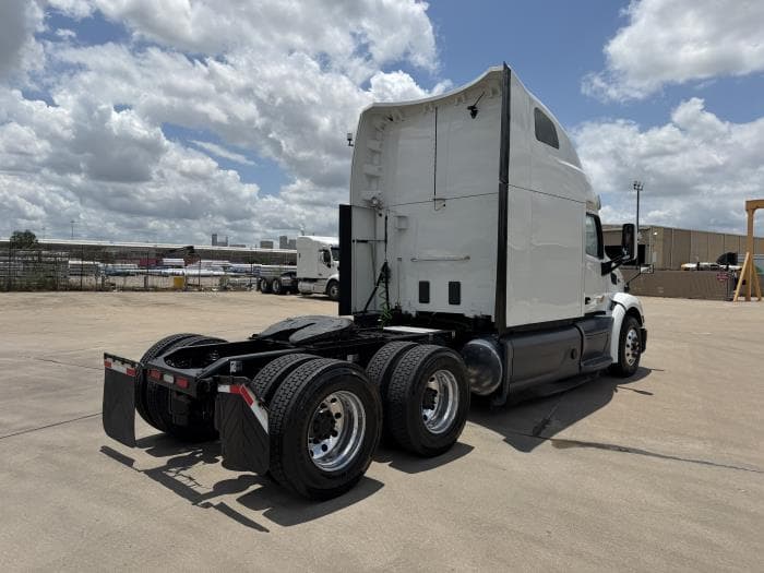 2021 Peterbilt 579 — photo 6
