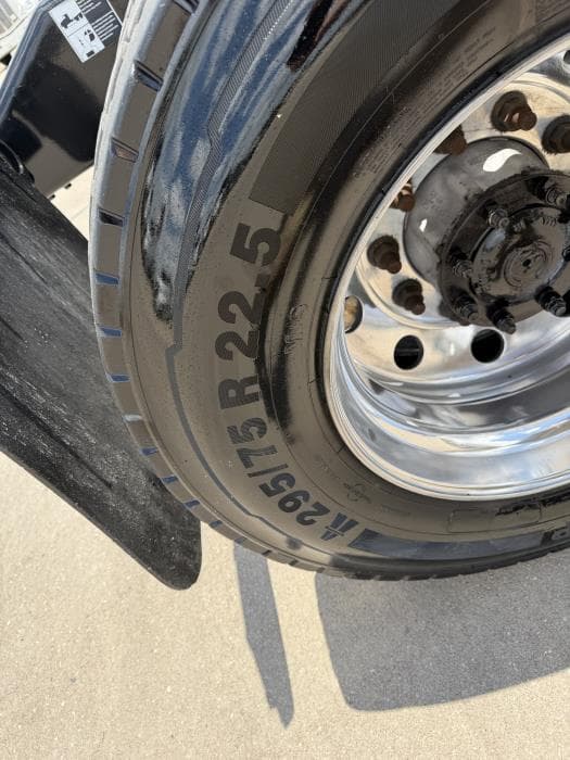 2021 Peterbilt 579 — photo 10