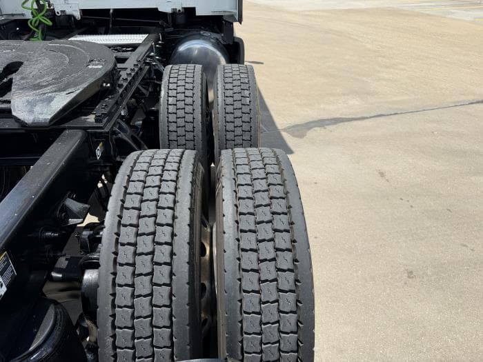2021 Peterbilt 579 — photo 12