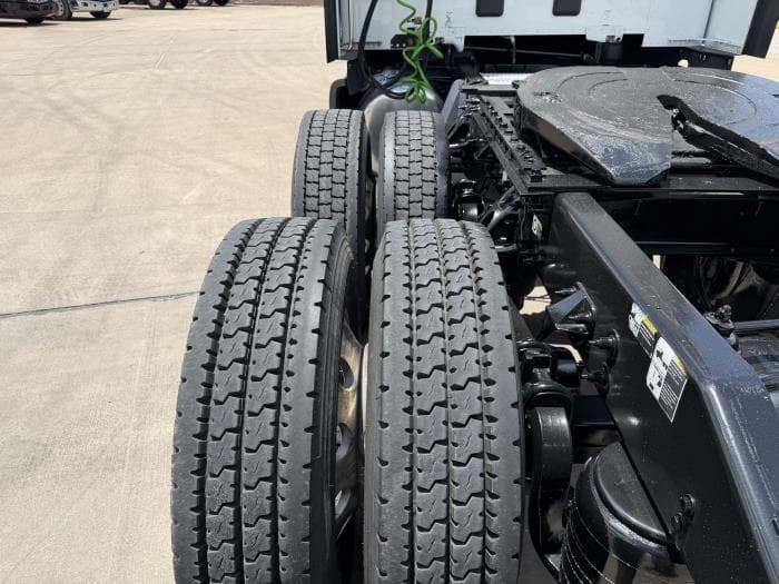 2021 Peterbilt 579 — photo 13