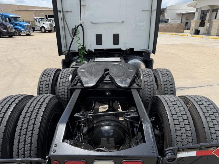 2021 Peterbilt 579 — photo 14