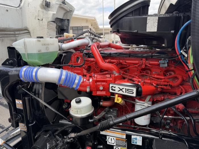 2021 Peterbilt 579 — photo 18