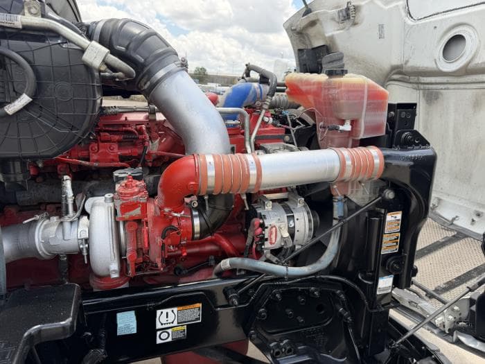 2021 Peterbilt 579 — photo 21