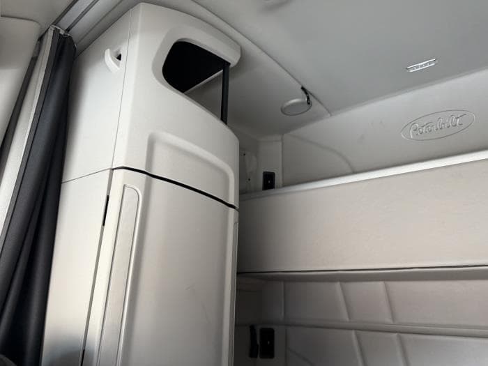 2021 Peterbilt 579 — photo 29