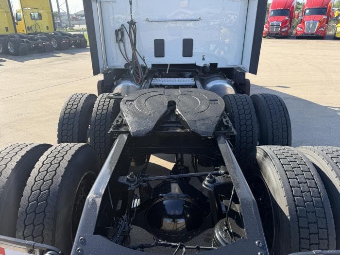 2022 Peterbilt 579 — photo 14