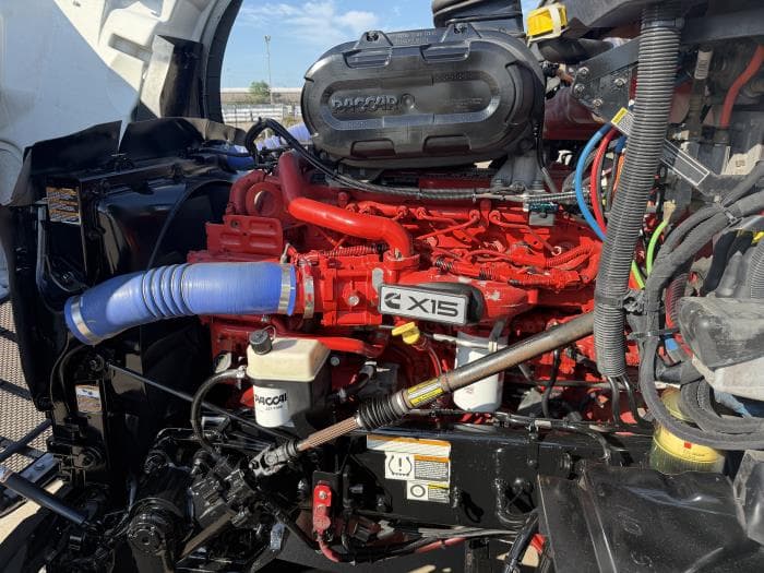 2022 Peterbilt 579 — photo 18