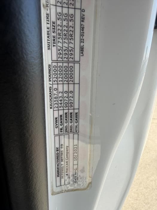 2022 Peterbilt 579 — photo 27