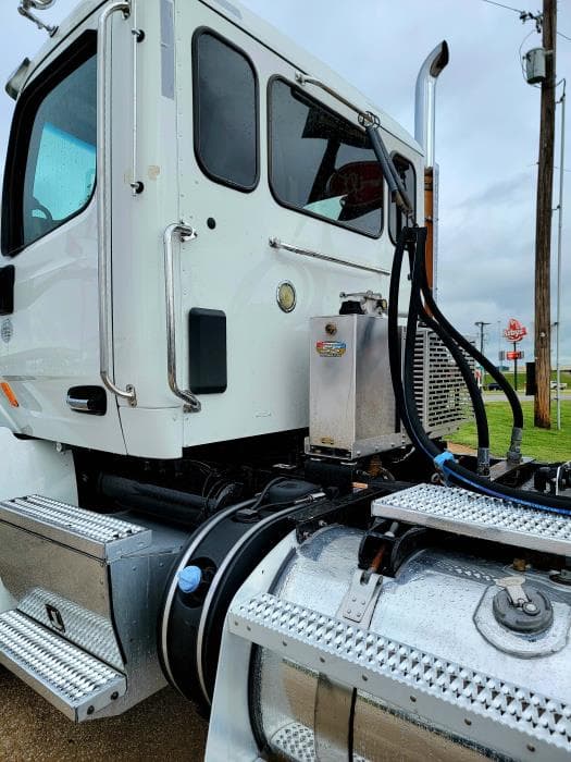 2020 Peterbilt 567 — photo 7